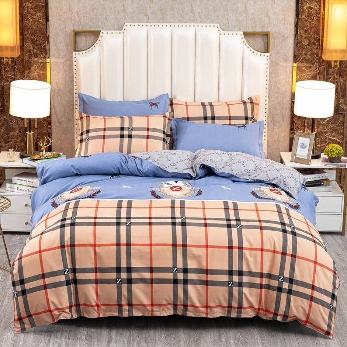 Four Piece Bedding Set