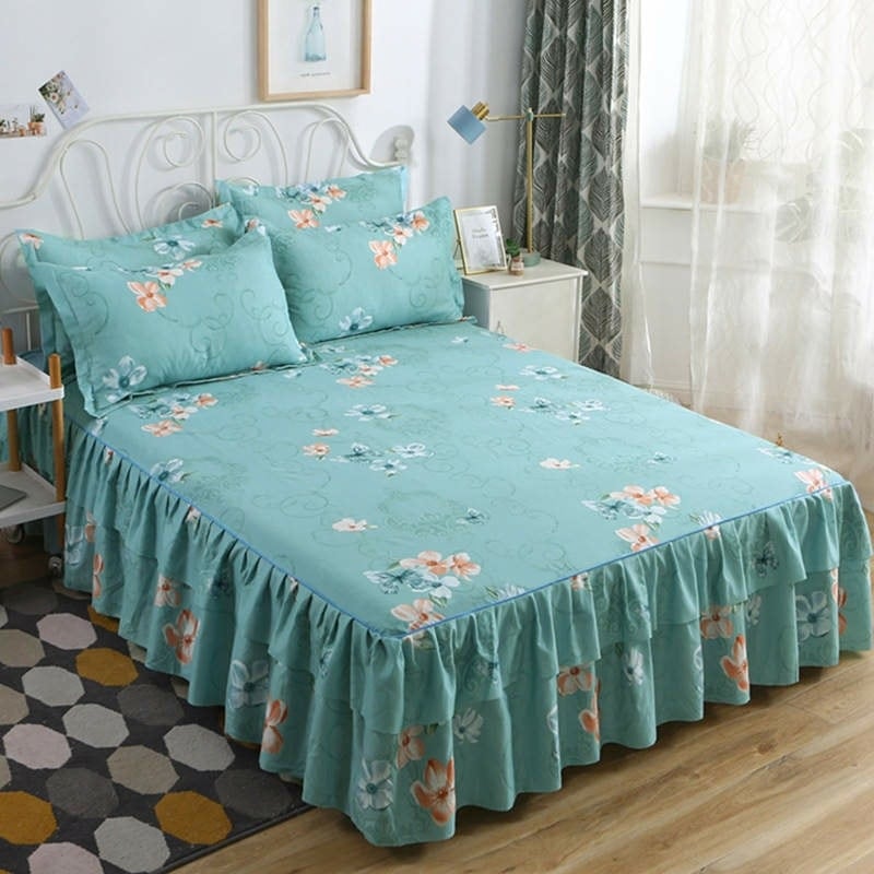 Lucrative 3 Pieces Bedsheet Set