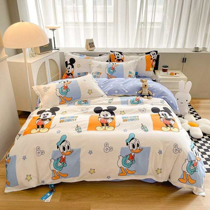 Four Piece Bedding Set: