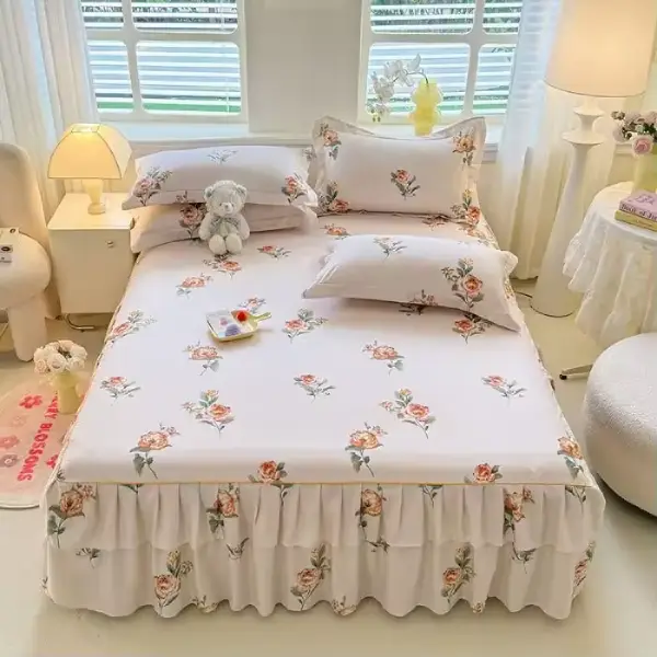 Lucrative 3 Pieces Bedsheet Set