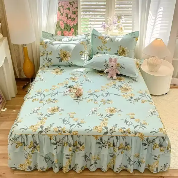 Lucrative 3 Pieces Bedsheet Set