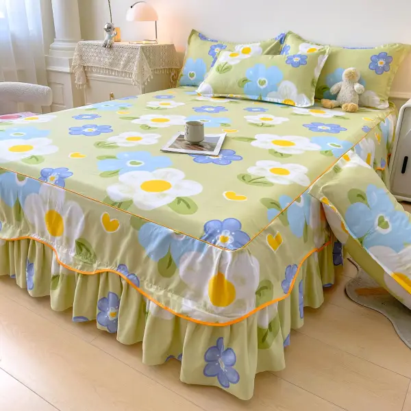 Lucrative Bedskirt Bedsheet