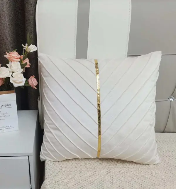 16/16 Inch Off White Color Luxury Velvet Cushion Covers Patchwork Leaf Design for Home Decor