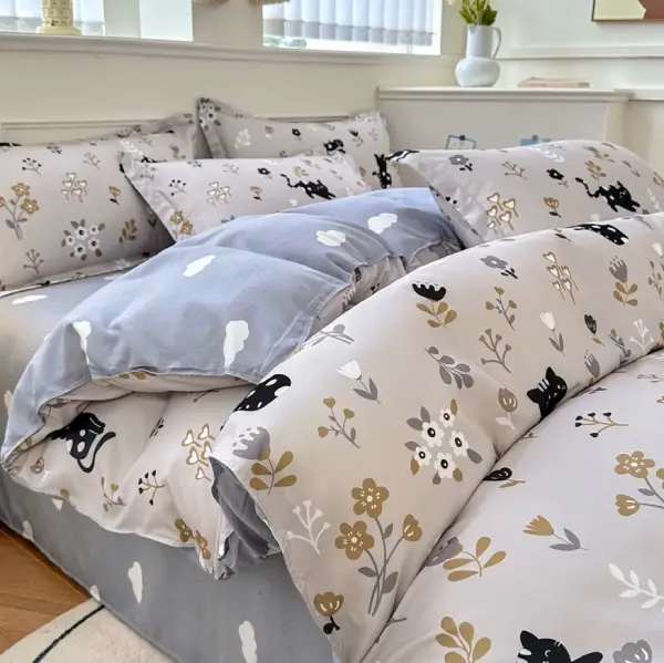 Four Piece Bedding Set