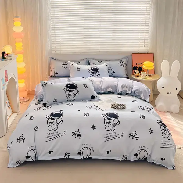 Four Piece Bedding Set