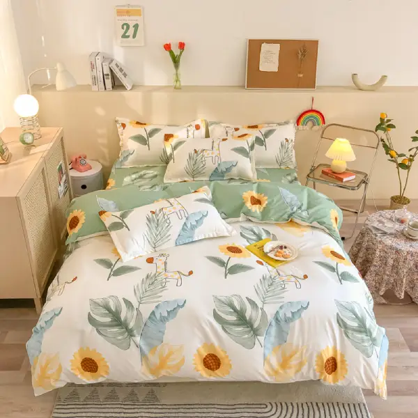 Four Piece Bedding Set