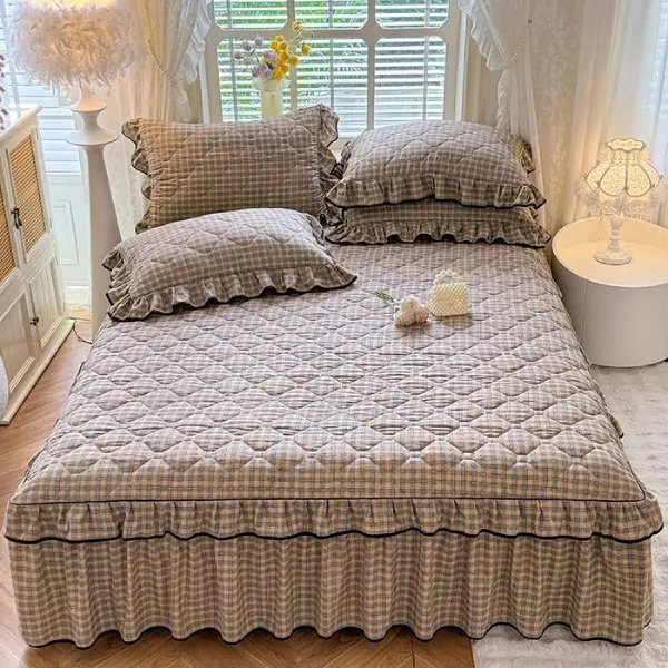 Non-slip 3 Pieces Bedskirt Bedsheet Set