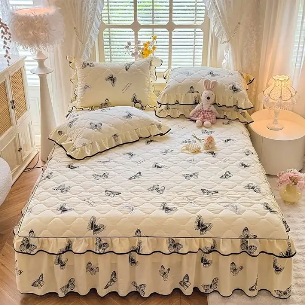 Non-slip 3 Pieces Bedskirt Bedsheet Set